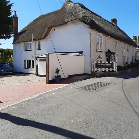 The White Cottage-3